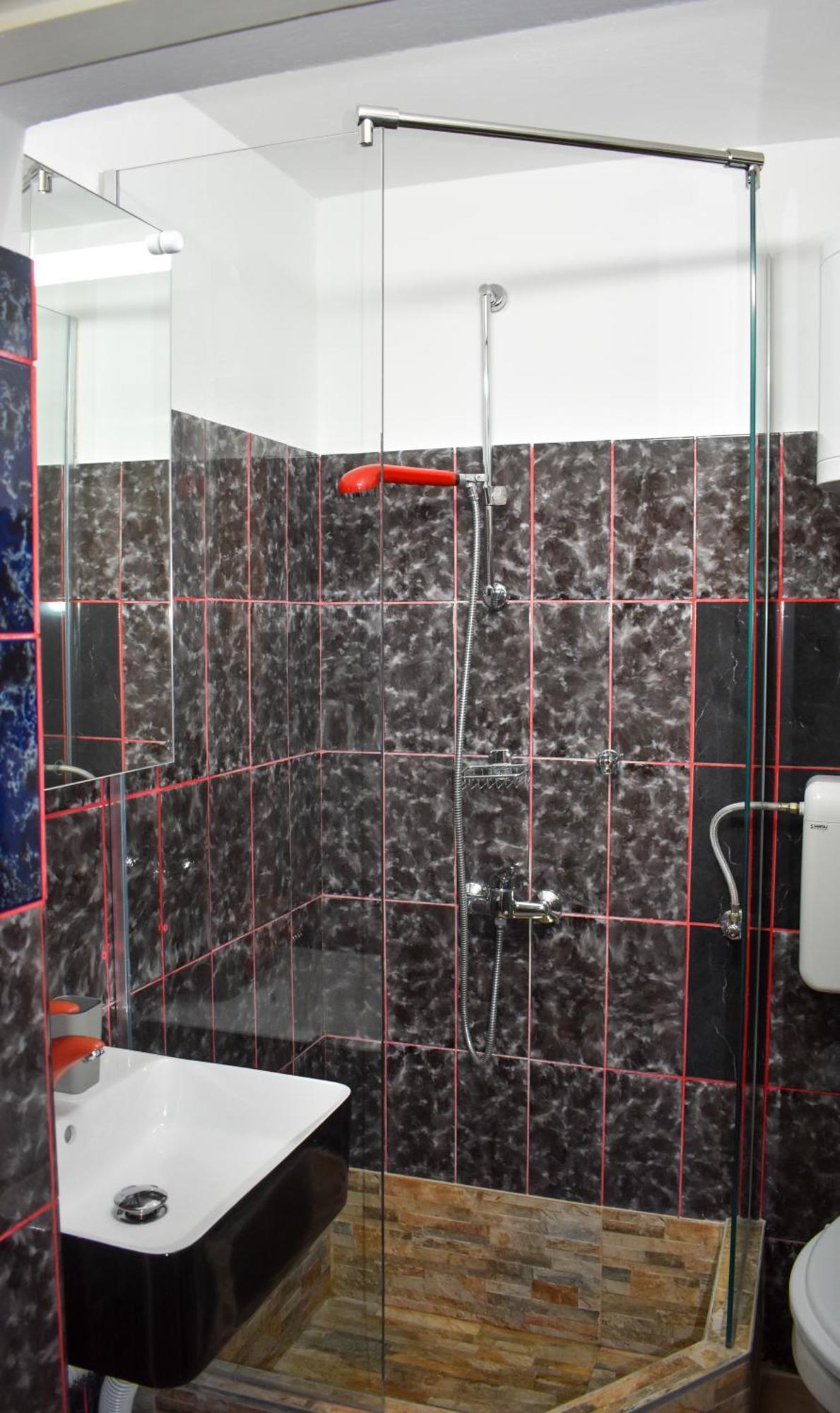 Apartmani Luky Karlobag Ngoại thất bức ảnh